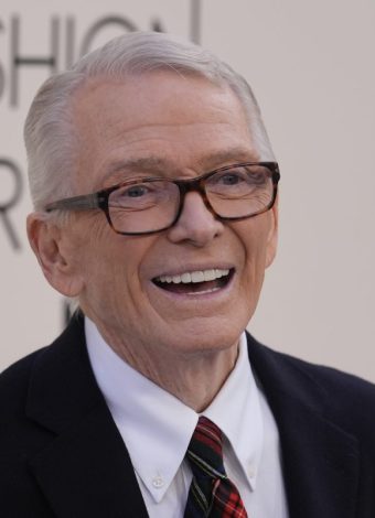 Bob Mackie, legendary costume designer to the stars, dies at 87