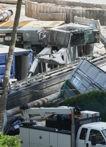 Crane topples onto car in Miami’s Brickell, four hurt