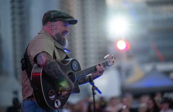 Ford sets Veterans Day race and concert at Daytona