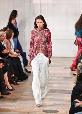 Ralph Lauren opens New York Fashion Week with tribute to wife Ricky