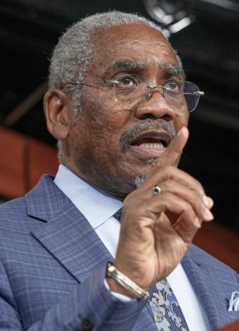 Rep. Gregory Meeks moves to block $2.8 billion Israel arms sale

Let me count: R-e-p-.-(space)-G-r-e-g-o-r-y(space)M-e-e-k-s(space)m-o-v-e-s(space)t-o(space)b-l-o-c-k(space)$-2-.-8(space)b-i-l-l-i-o-n(space)I-s-r-a-e-l(space)a-r-m-s(space)s-a-l-e = 62 characters. Slightly over.

Let me shorten:

Meeks moves to block $2.8 billion Israel arms sale
M-e-e-k-s(space)m-o-v-e-s(space)t-o(space)b-l-o-c-k(space)$-2-.-8(space)b-i-l-l-i-o-n(space)I-s-r-a-e-l(space)a-r-m-s(space)s-a-l-e = 47 characters. Good.

Meeks is the main entity, the place is Washington/Congress but it’s not a local story, the $2.8 billion is the concrete detail, what happened is the block. The headline doesn’t state more than the article – Meeks did announce he’s blocking it. Good.

Meeks moves to block $2.8 billion Israel arms sale