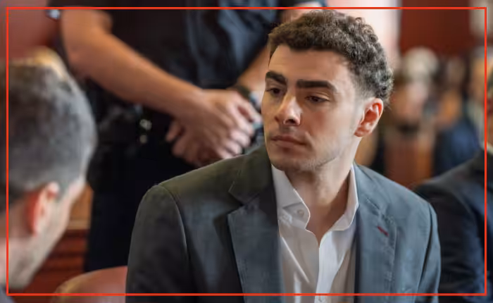 Luigi Mangione charged with murder as New York prosecutors pursue case