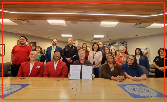 Mayor Tim Keller signs ordinance banning cryptocurrency ATMs in Albuquerque
